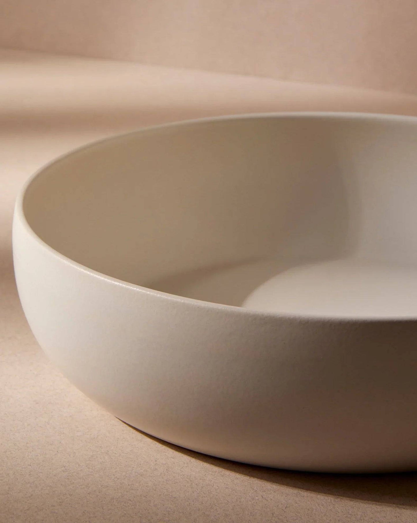 Shallow Stoneware Serving Bowl 60 oz